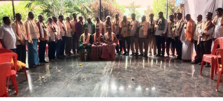ಅಖಿಲ ಭಾರತ ವೀರಶೈವ ಲಿಂಗಾಯತ ಮಹಾಸಭಾ ತಾಲೂಕು ಘಟಕದ ನೂತನ ಅಧ್ಯಕ್ಷರಾಗಿ ಅಜ್ಜಪ್ಪ ನಾಡಿಗರ್ ಆಯ್ಕೆಯಾದರು.